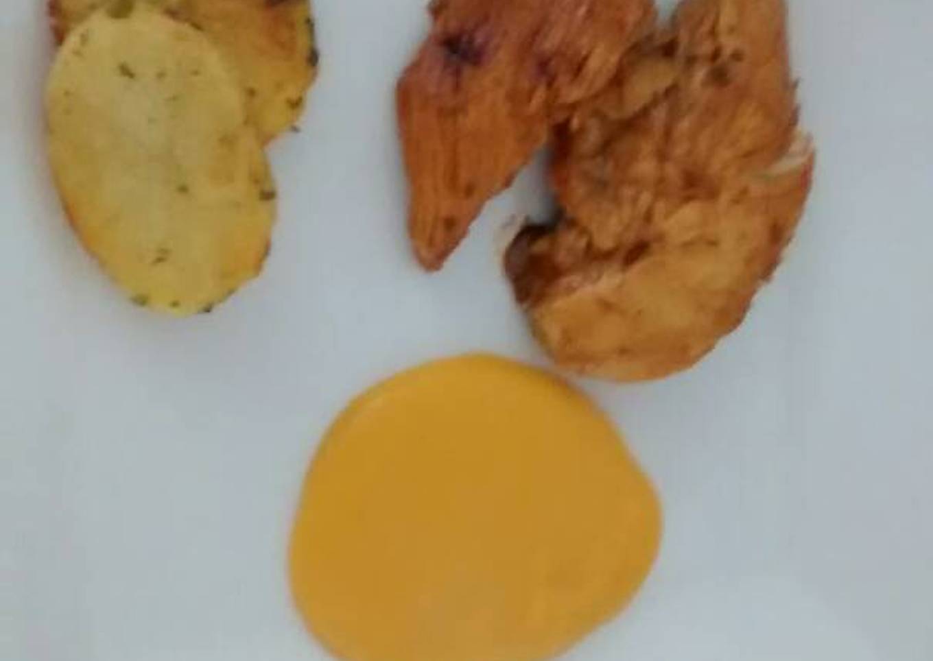 Bife de Pollo con Salsa de Calabaza y papas al horno