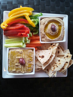 A picture of Hummus.