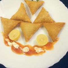 Chicken tikka samosas A picture of Chicken tikka samosas.