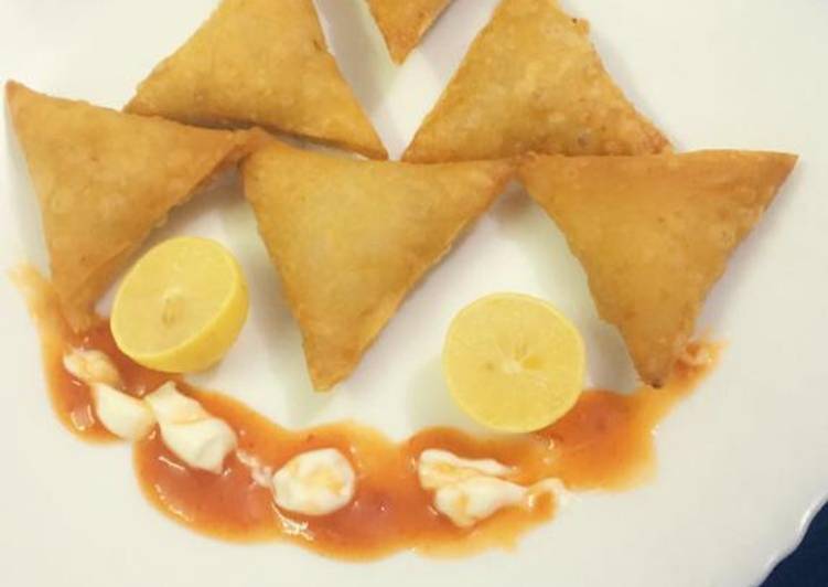 Simple Way to Make Favorite Chicken tikka samosas