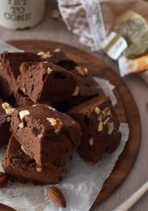 Foto di Brownies alle mandorle e camomilla