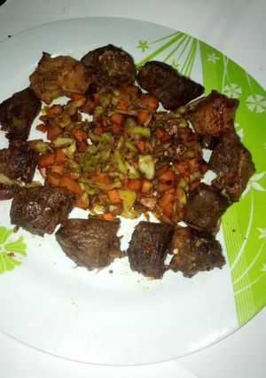 A picture of Suya (tsiren tukunya).