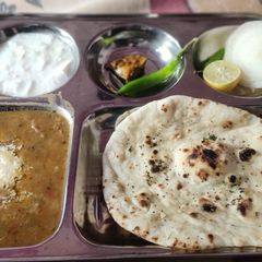 A picture of Butter naan.