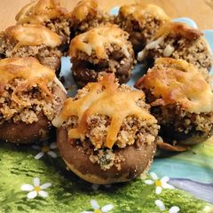 A picture of Maggie's Simple Stuffed Mushrooms.