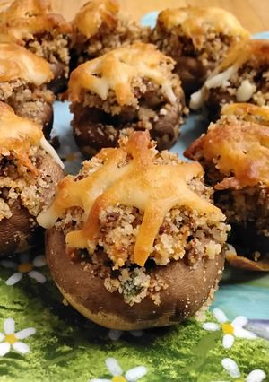 A picture of Maggie's Simple Stuffed Mushrooms.