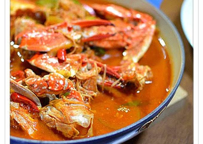 How to Make Super Quick Homemade Crab Jjigae