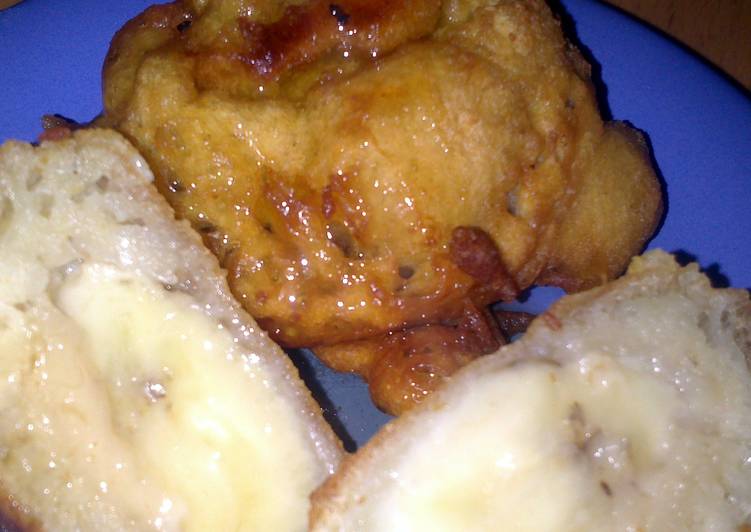 Sig's Deep-fried Bananas in Almond Batter