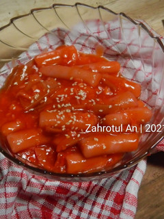 Foto resep Tteokbokki (Tteok) Kue Beras Korea