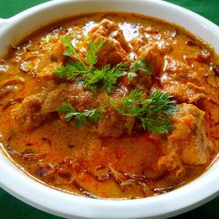 A picture of Chicken curry.