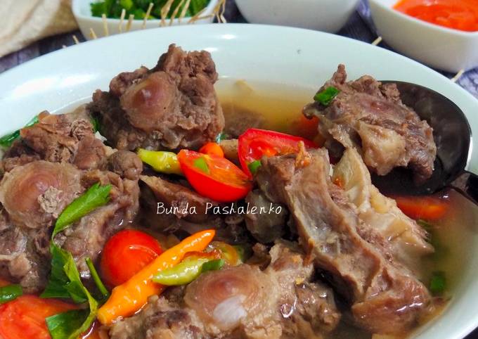 Resep Sop Buntut Sapi Kuah Bening, Enak
