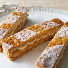 A picture of Caramel and Banana Mille-Feuille Using Pie Crusts.