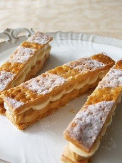 A picture of Caramel and Banana Mille-Feuille Using Pie Crusts.