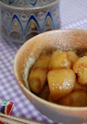 A picture of Simple and Quick Western-Style Boiled Potato Tumbles.