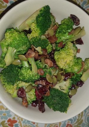Una foto de Ensalada de brócolis