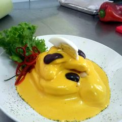A picture of Huancaina potatoes..
