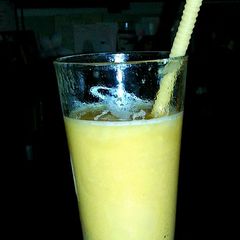 A picture of Frozen Peach Bellini.