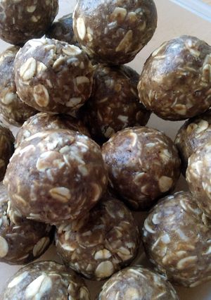 A picture of Vickys No-Bake Oat Energy Bombs, GF DF EF SF NF.