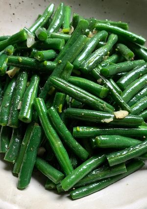 A picture of Pan-Steam-Fried Green Beans.
