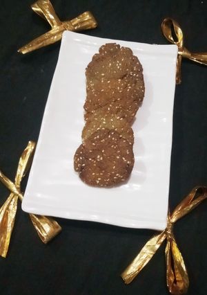 तिल बाजरा टिक्की रेसिपी मुख्य फोटो