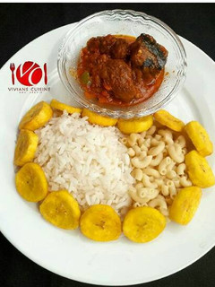 A picture of Rice & Marcaroni with Ice Fish Stew.