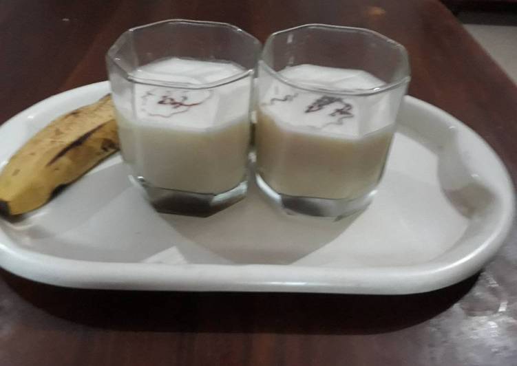 How to Make Chilled Banana Shake in A Minutes for Family