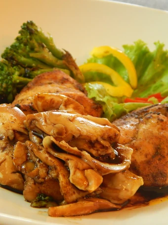 Simple Way Make Recipe Lemon-Honey roasted chicken that is Delicious, Really Delicious}