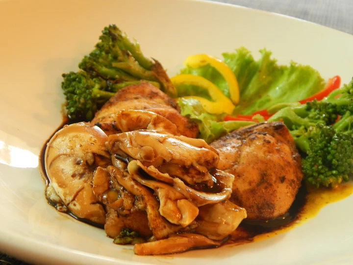 Simple Way Make Recipe Lemon-Honey roasted chicken that is Delicious, Really Delicious}