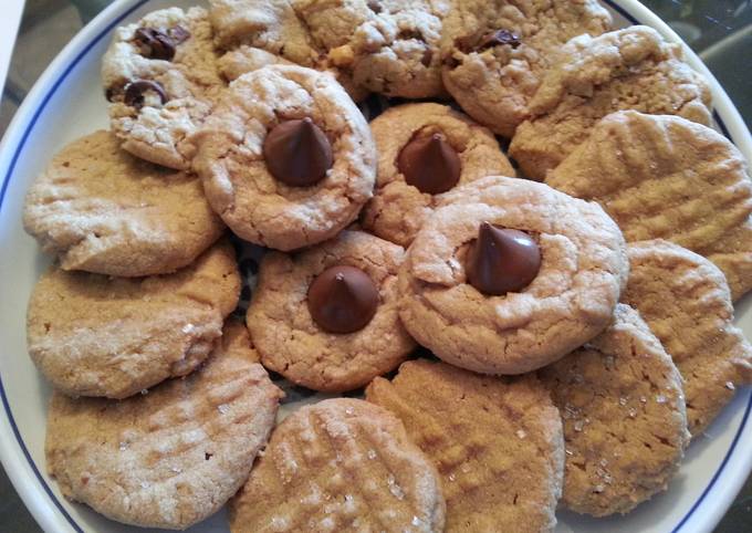 Simple peanut butter cookies