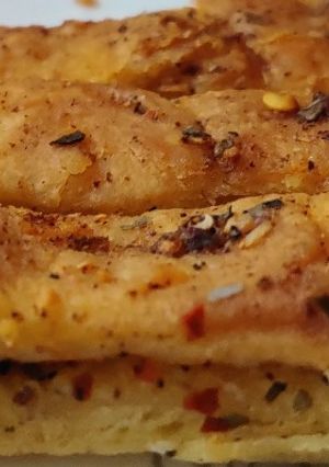 A picture of Garlic bread dominos style juls kaur kitchen.