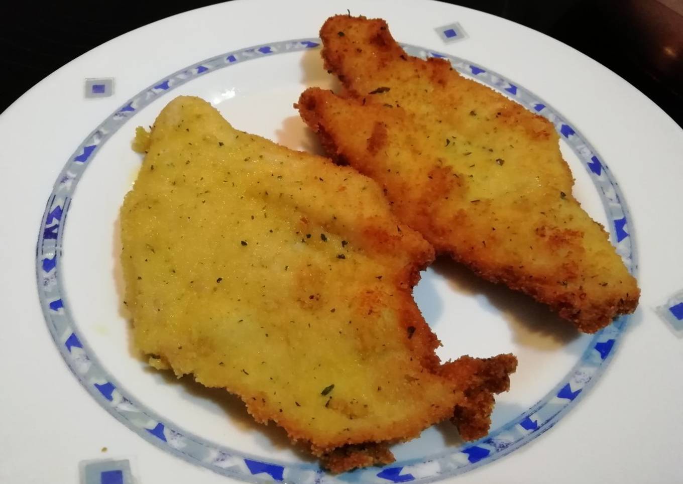 Filetes de pollo empanados