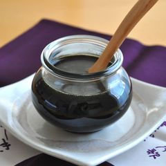 Homemade Brown Sugar Syrup That Won't Re-Crystallize (Cinnamon Flavored) A picture of Homemade Brown Sugar Syrup That Won't Re-Crystallize (Cinnamon Flavored).