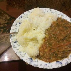 Margarine Rice & Spicy Green Grams (Ndengu) A picture of Margarine Rice & Spicy Green Grams (Ndengu).