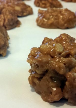 A picture of Krispie Peanut Butter Balls.