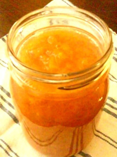 A picture of Authentic Persimmon Jam in a Pressure Cooker.