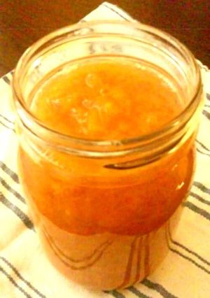 A picture of Authentic Persimmon Jam in a Pressure Cooker.