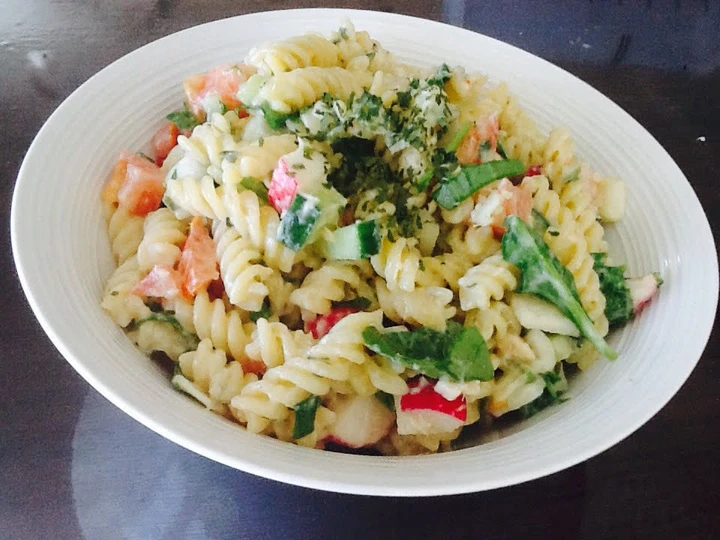 Recipe Salad Pasta Yunani Salmon Lezat which Delicious