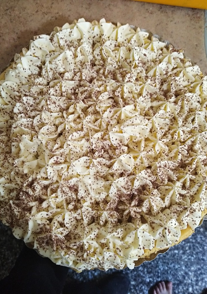 Una foto de Tarta de banana con crema y dulce de leche