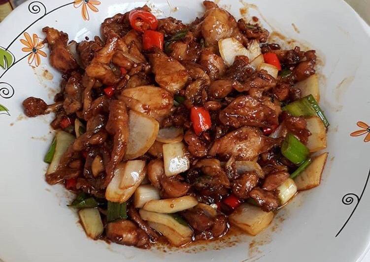 Bagaimana Menyiapkan Ayam Kung Pao yang Enak Banget