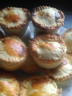 A picture of Mandys mini quiche pies.