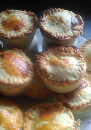 A picture of Mandys mini quiche pies.