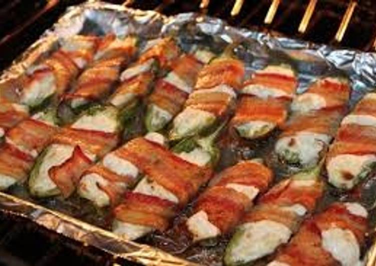 Bacon Jalapeno poppers
