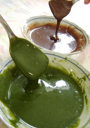A picture of Milky Matcha & Chocolate Sauce.