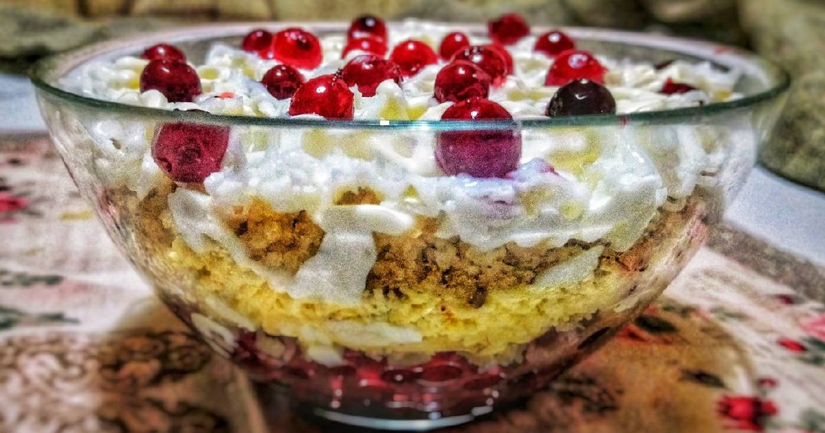 Салат с брусникой сыром морковью и грецкими орехами