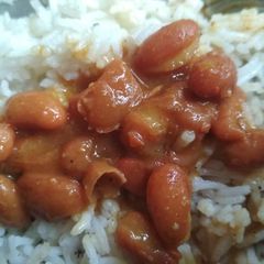 A picture of Rajma rice.