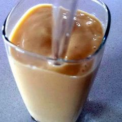 A picture of Mango Peach Banana Smoothie.