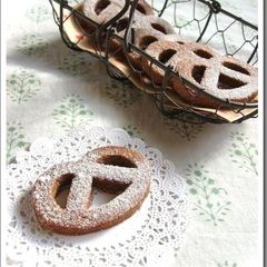 A picture of Crunchy Chocolate Shortbread Cookies.