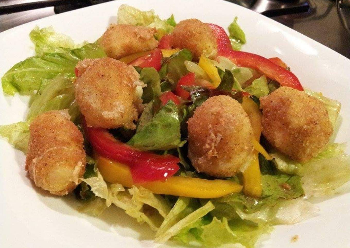 AMIEs Fried Mozzarella Salad