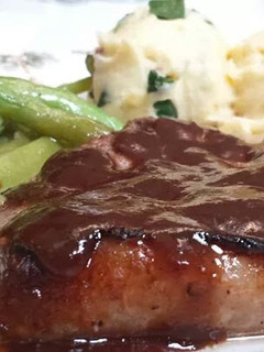 A picture of BBQ pork chops.