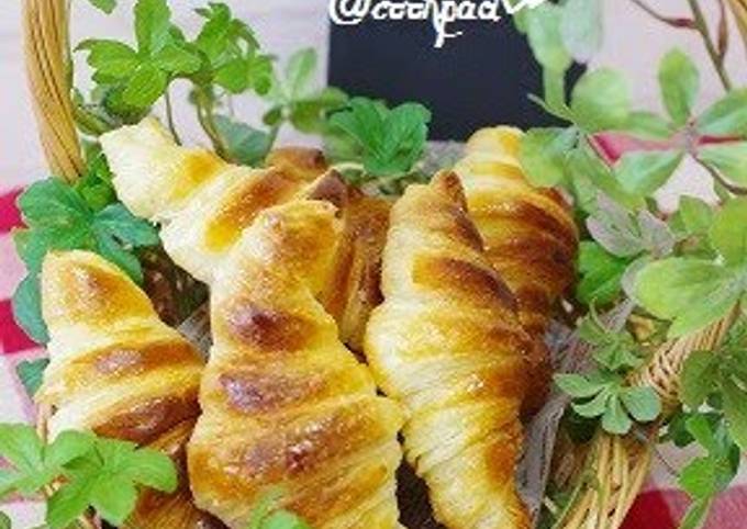 Crispy Croissants