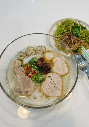 Hình của món Bún mọc.